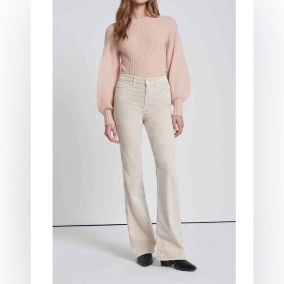 7 For All Mankind Lisha White Velvet Bootcut Jean
Size 29 - Picture 1 of 15